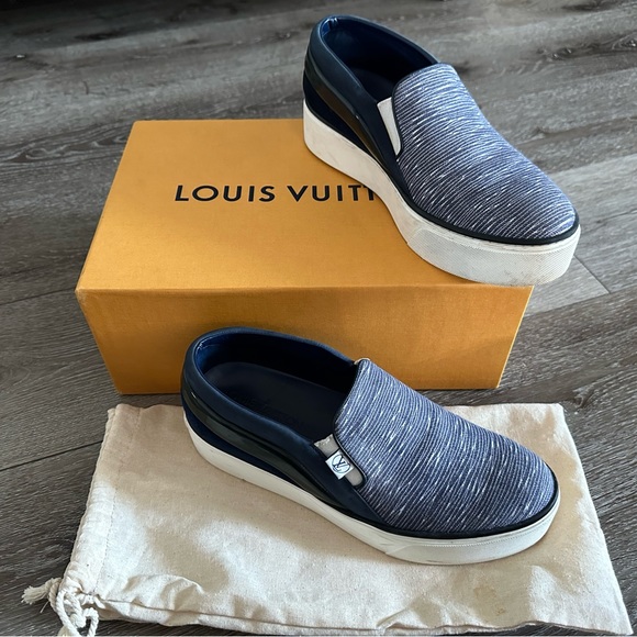 Louis Vuitton Authentic Designer Sneakers Slip On - Picture 3 of 6